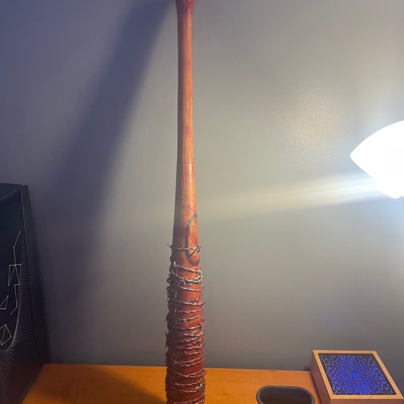 Replica Negan Bat - Picture 3 of 3